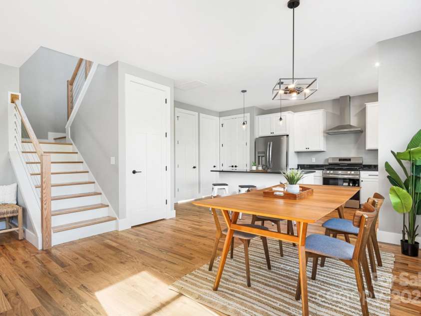 37 Crestview Street, Asheville, NC 28803.  MLS# CAR4238543, YatesRealty ID 18867. 