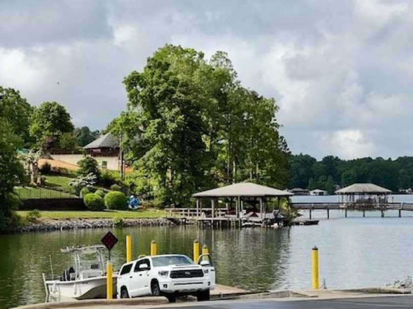 796 Cornelius Road, Mooresville, NC 28117.  MLS# CAR4192360, YatesRealty ID 18868. 