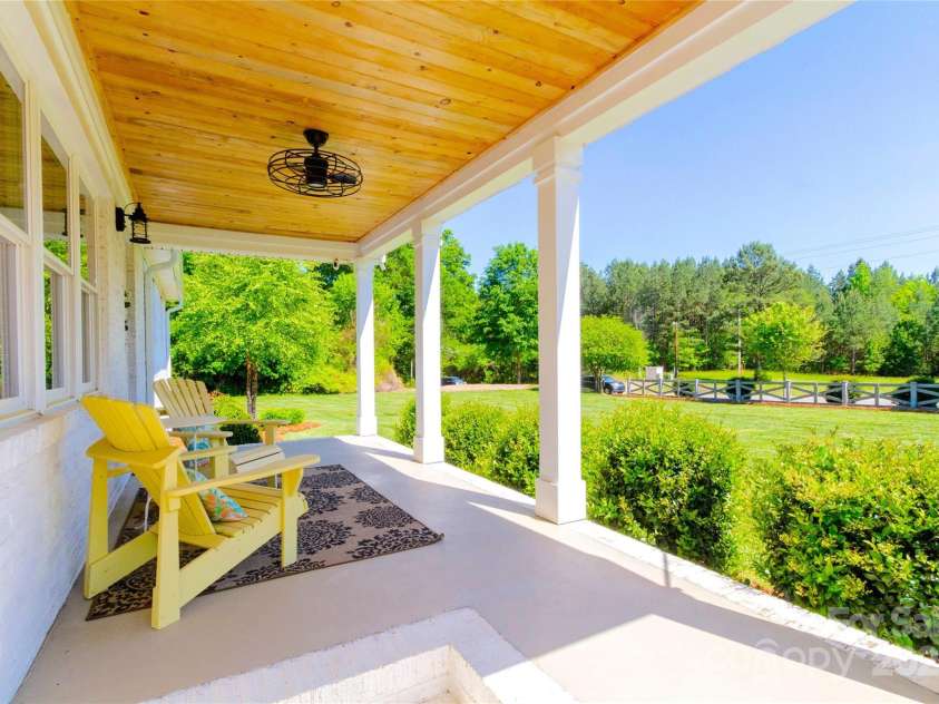 796 Cornelius Road, Mooresville, NC 28117.  MLS# CAR4192360, YatesRealty ID 18868. 