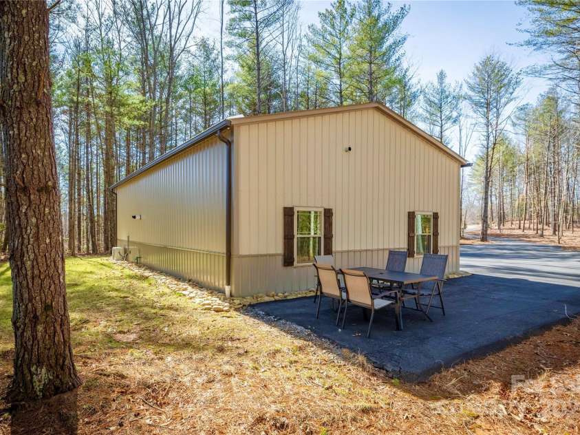 4598 Littlejohn Church Road, Lenoir, NC 28645.  MLS# CAR4227723, YatesRealty ID 1887. 