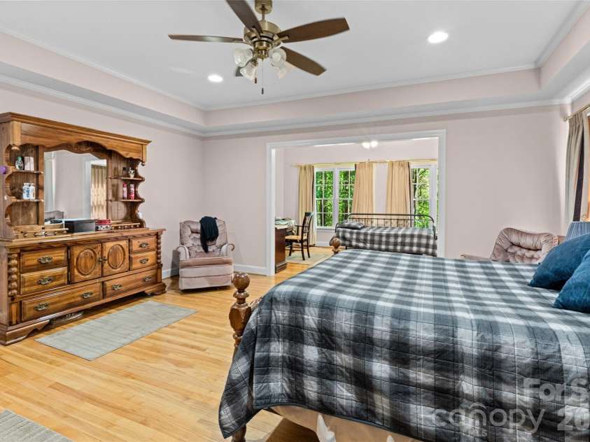 226 Glenview Drive, Salisbury, NC 28147.  MLS# CAR4372164, YatesRealty ID 18870. 