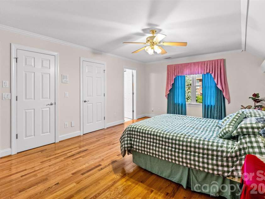 226 Glenview Drive, Salisbury, NC 28147.  MLS# CAR4372164, YatesRealty ID 18870. 