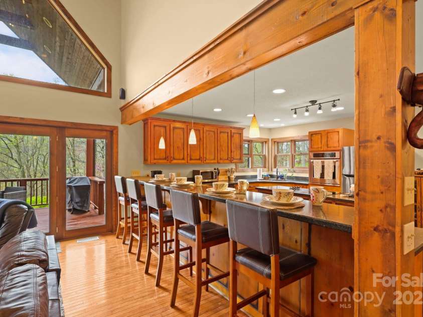 40 Ollis Ridge Lane, Elk Park, NC 28622.  MLS# CAR4268982, YatesRealty ID 18870. 