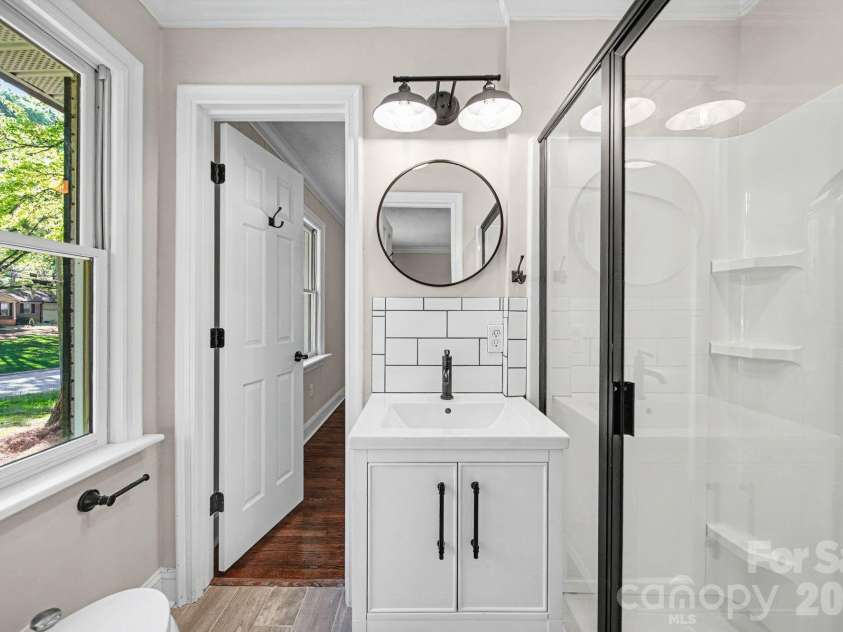 570 Crestside Drive, Concord, NC 28025.  MLS# CAR4362866, YatesRealty ID 18871. 