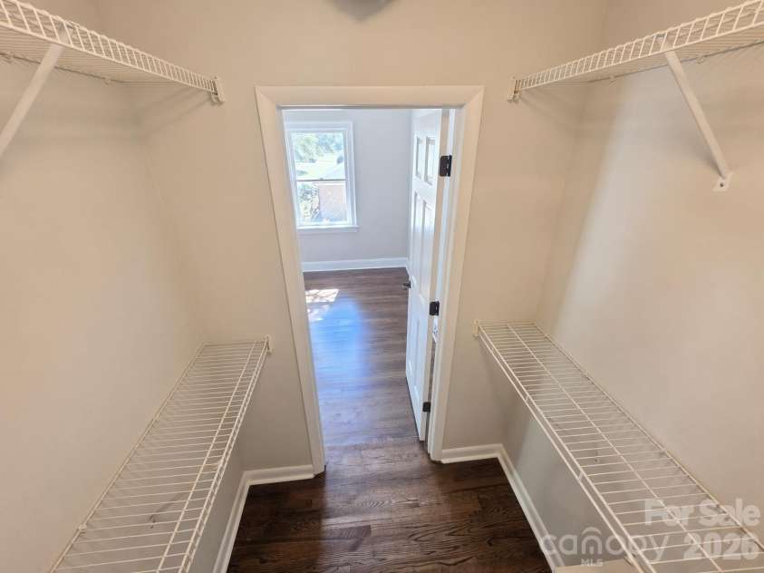 570 Crestside Drive, Concord, NC 28025.  MLS# CAR4433421, YatesRealty ID 18871. 