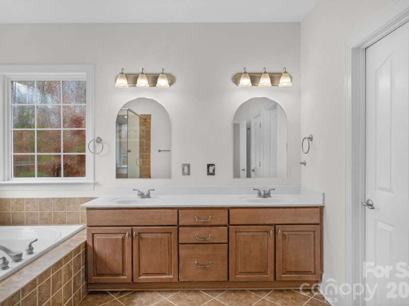 1300 Longleaf Court, Weddington, NC 28104.  MLS# CAR4306141, YatesRealty ID 18872. 