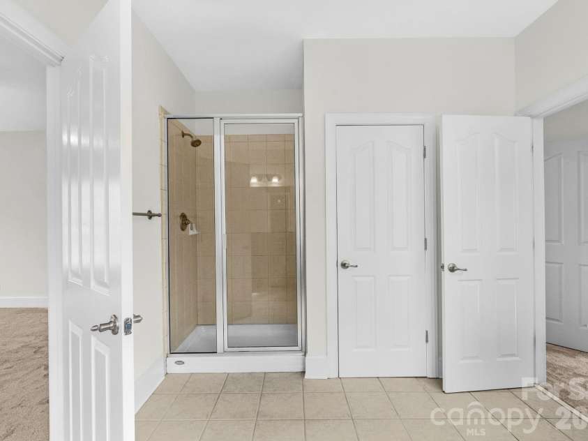 1300 Longleaf Court, Weddington, NC 28104.  MLS# CAR4306141, YatesRealty ID 18872. 