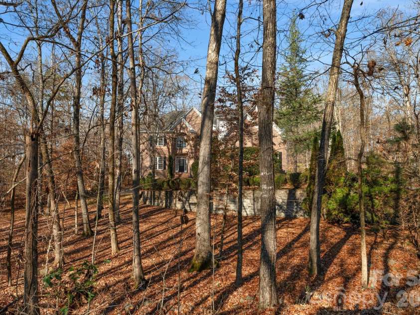 1300 Longleaf Court, Weddington, NC 28104.  MLS# CAR4306141, YatesRealty ID 18872. 