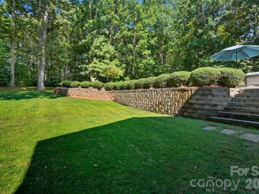 1300 Longleaf Court, Weddington, NC 28104.  MLS# CAR4306141, YatesRealty ID 18872. 