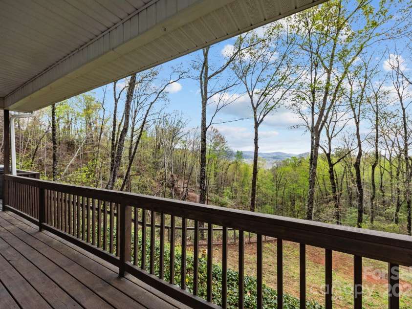 282 Ridgecrest Drive, Lake Lure, NC 28746.  MLS# CAR4242078, YatesRealty ID 18873. 