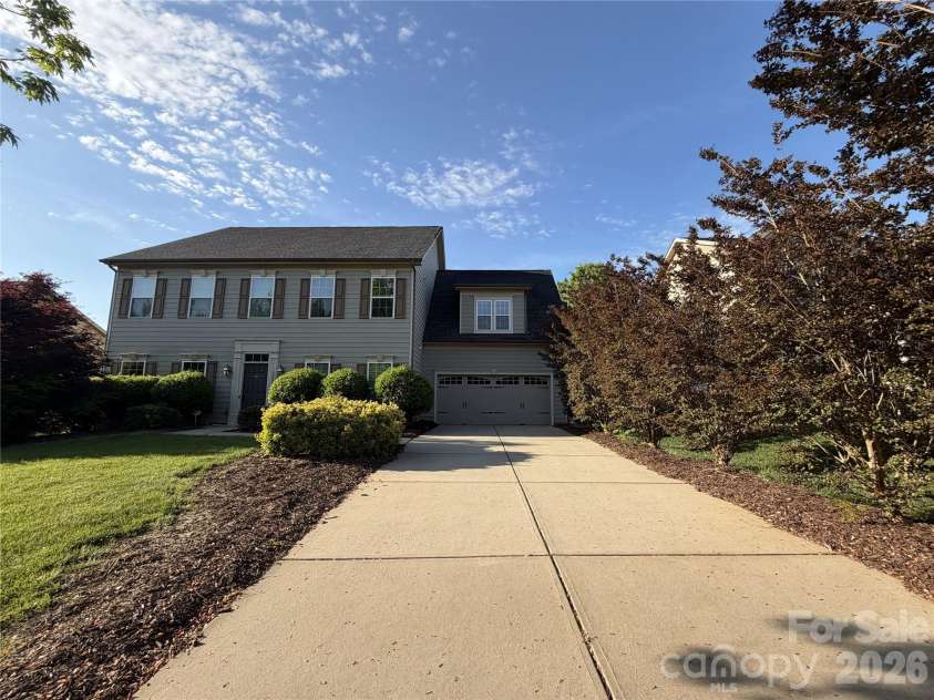 3665 English Garden Drive, Gastonia, NC 28056.  MLS# CAR4368764, YatesRealty ID 18873. 