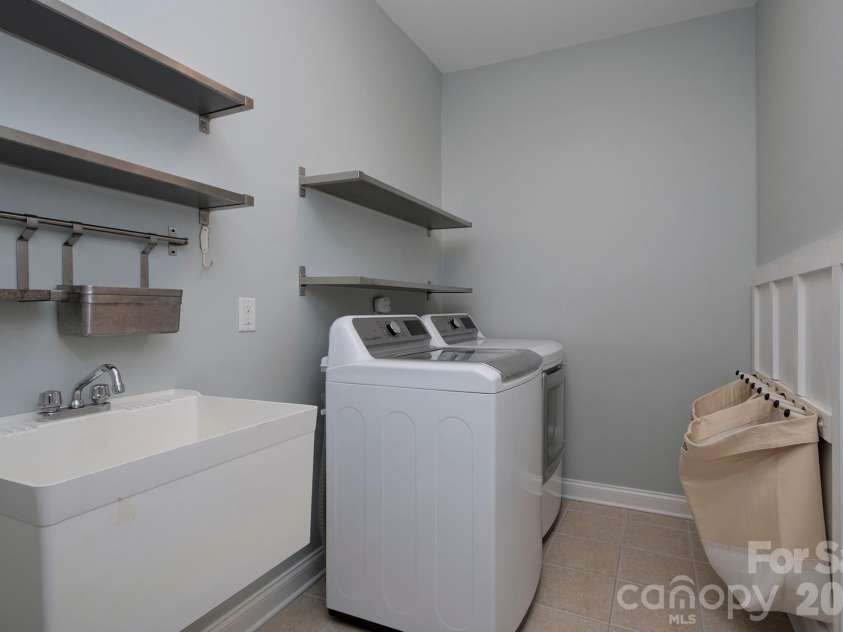 8029 Whitehawk Hill Road, Waxhaw, NC 28173.  MLS# CAR4369989, YatesRealty ID 18874. 
