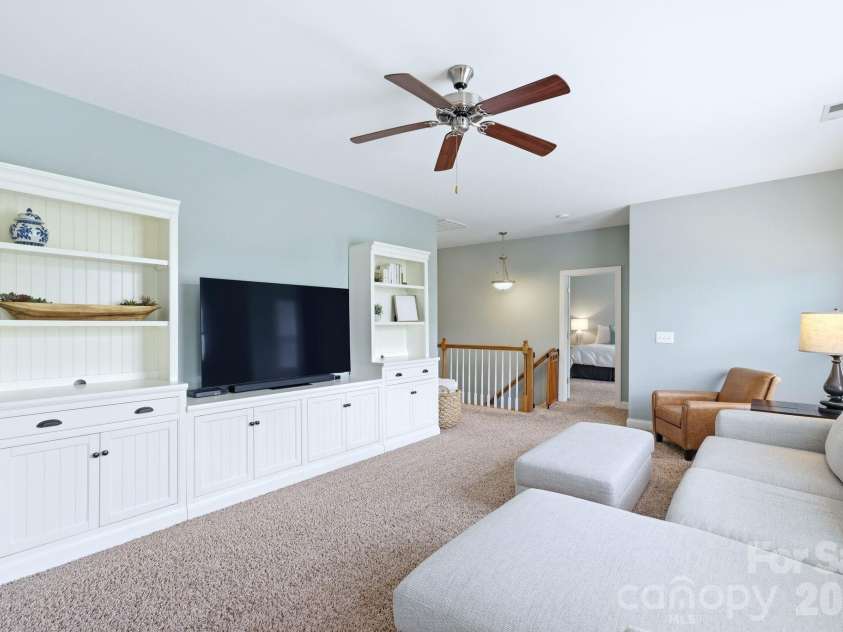 8029 Whitehawk Hill Road, Waxhaw, NC 28173.  MLS# CAR4369989, YatesRealty ID 18874. 