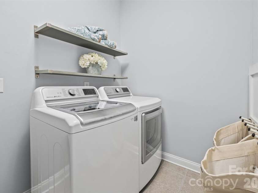 8029 Whitehawk Hill Road, Waxhaw, NC 28173.  MLS# CAR4422211, YatesRealty ID 18874. Laundry room