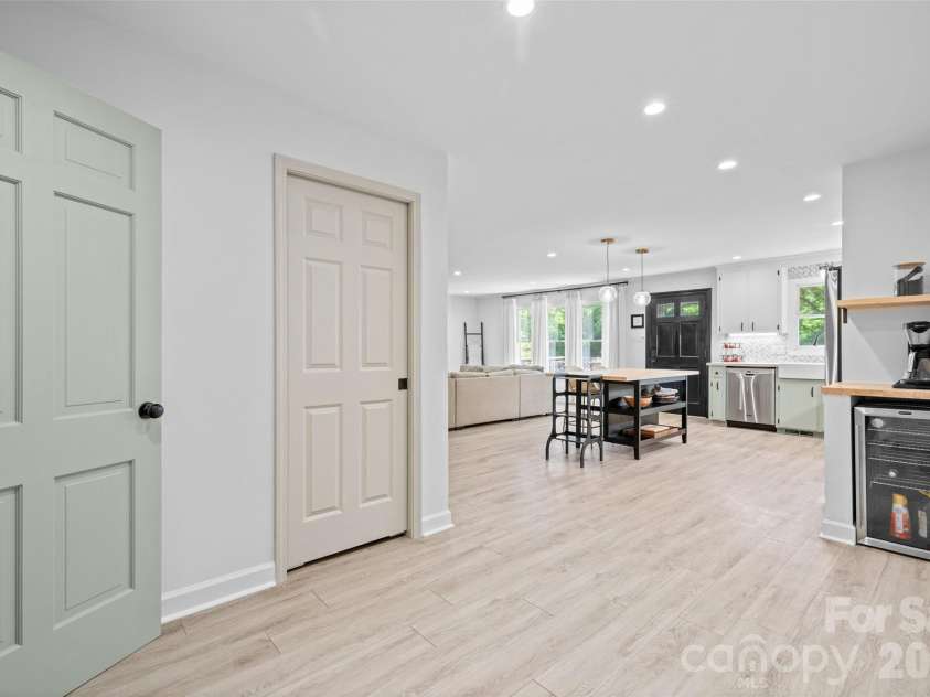 1709 Lakeview Drive, Monroe, NC 28112.  MLS# CAR4370444, YatesRealty ID 18875. 