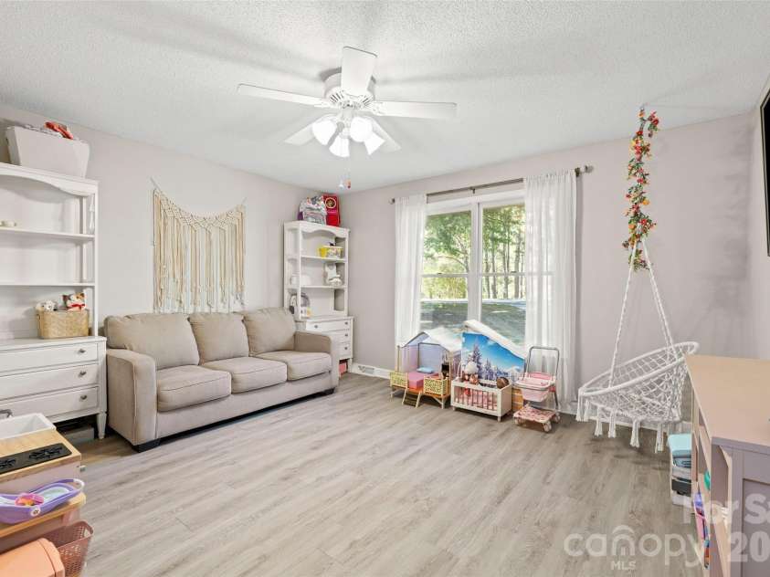 1709 Lakeview Drive, Monroe, NC 28112.  MLS# CAR4370444, YatesRealty ID 18875. 