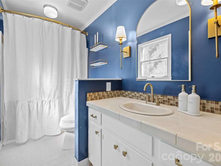 1709 Lakeview Drive, Monroe, NC 28112.  MLS# CAR4370444, YatesRealty ID 18875. 