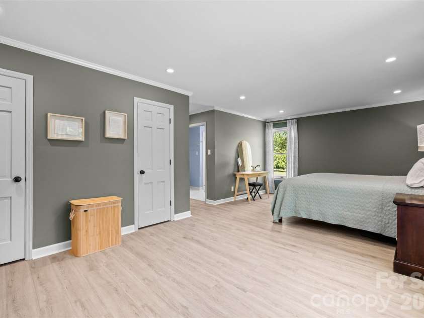 1709 Lakeview Drive, Monroe, NC 28112.  MLS# CAR4370444, YatesRealty ID 18875. 