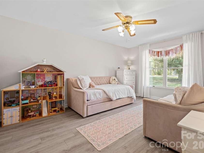 1709 Lakeview Drive, Monroe, NC 28112.  MLS# CAR4370444, YatesRealty ID 18875. 