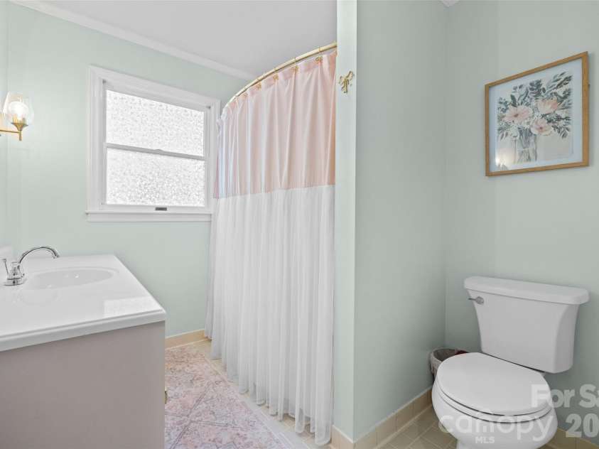 1709 Lakeview Drive, Monroe, NC 28112.  MLS# CAR4370444, YatesRealty ID 18875. 