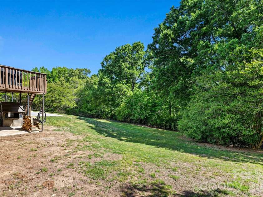 1709 Lakeview Drive, Monroe, NC 28112.  MLS# CAR4370444, YatesRealty ID 18875. 