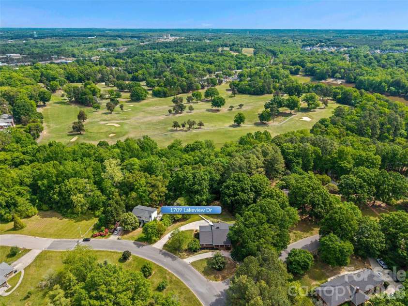 1709 Lakeview Drive, Monroe, NC 28112.  MLS# CAR4370444, YatesRealty ID 18875. 