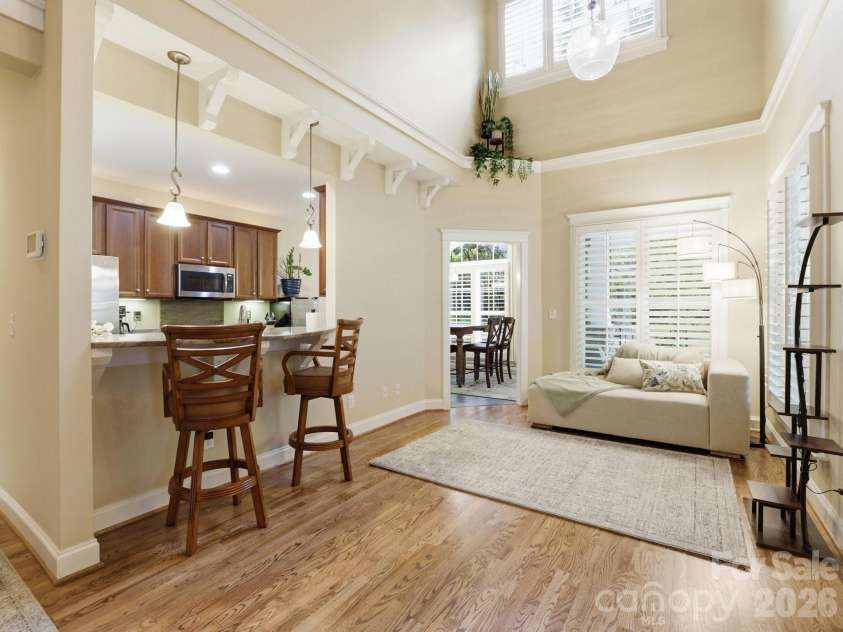 1177 Windsong Bay Lane, Tega Cay, SC 29708.  MLS# CAR4369095, YatesRealty ID 18879. Bar / Dining Area