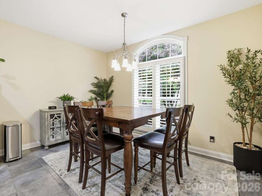 1177 Windsong Bay Lane, Tega Cay, SC 29708.  MLS# CAR4369095, YatesRealty ID 18879. Kitchen Dining
