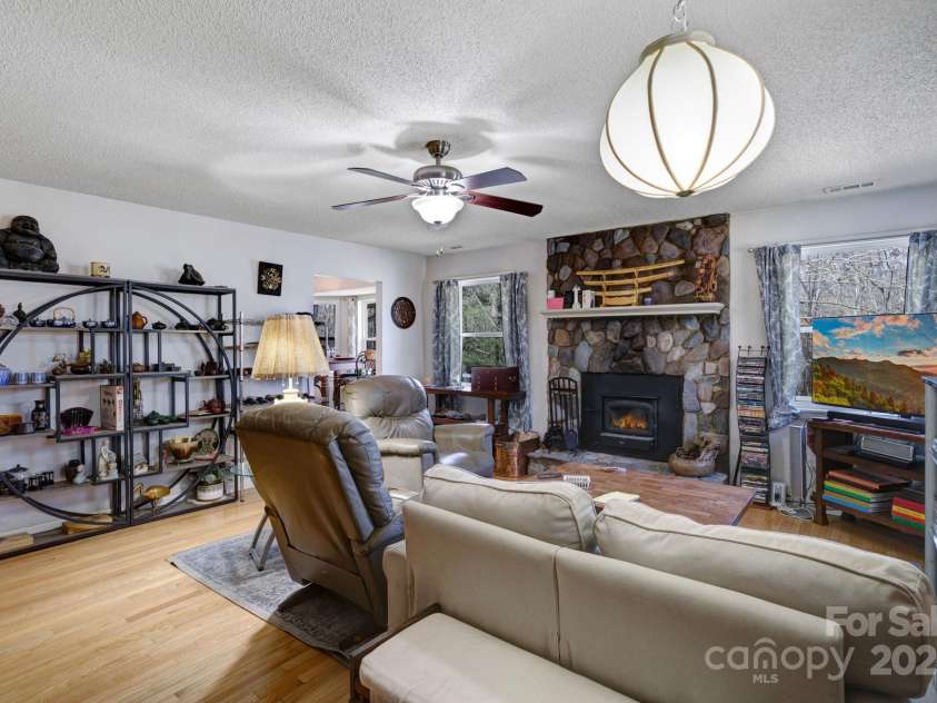 535 Vandora Suits Road, Murphy, NC 28906.  MLS# CAR4224261, YatesRealty ID 1888. 