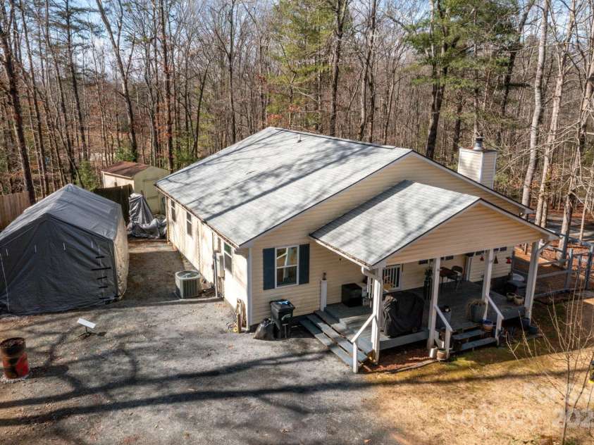 535 Vandora Suits Road, Murphy, NC 28906.  MLS# CAR4224261, YatesRealty ID 1888. 