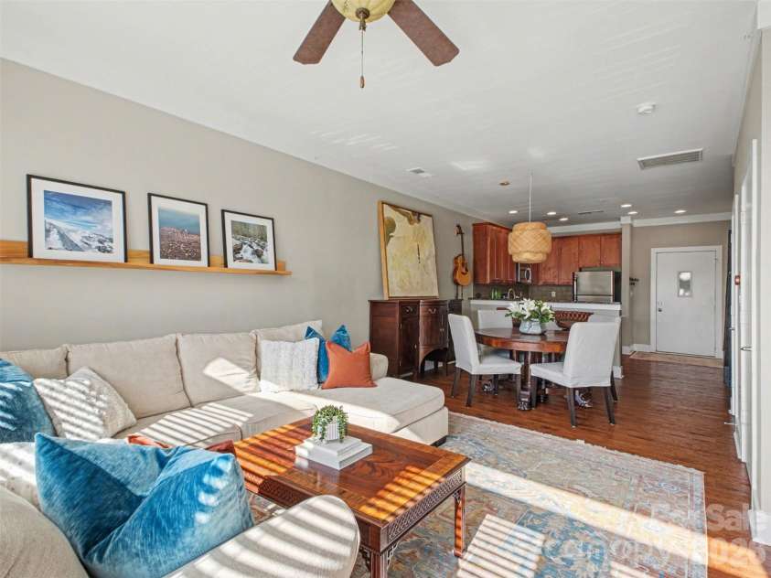 816 Cotton Gin Alley, Davidson, NC 28036.  MLS# CAR4375871, YatesRealty ID 18880. 