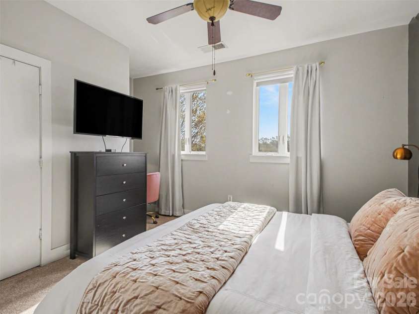 816 Cotton Gin Alley, Davidson, NC 28036.  MLS# CAR4375871, YatesRealty ID 18880. 