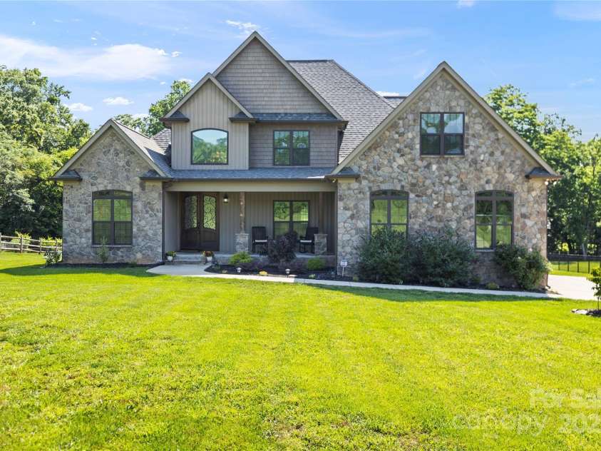 174 Bellingshire Drive, Mt Ulla, NC 28125.  MLS# CAR4269782, YatesRealty ID 18881. 