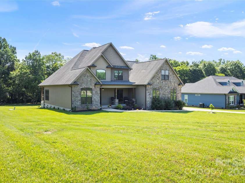 174 Bellingshire Drive, Mt Ulla, NC 28125.  MLS# CAR4269782, YatesRealty ID 18881. 