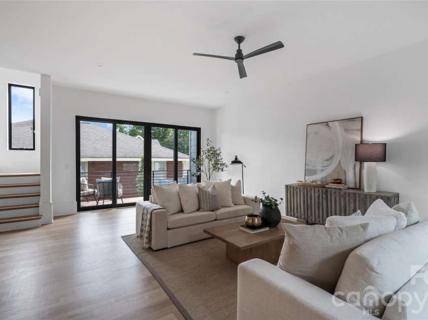 1511 Waverly Avenue, Charlotte, NC 28203.  MLS# CAR4335309, YatesRealty ID 18882. 