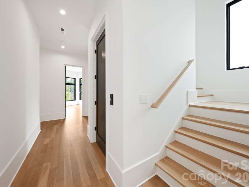 1511 Waverly Avenue, Charlotte, NC 28203.  MLS# CAR4335309, YatesRealty ID 18882. Stairway
