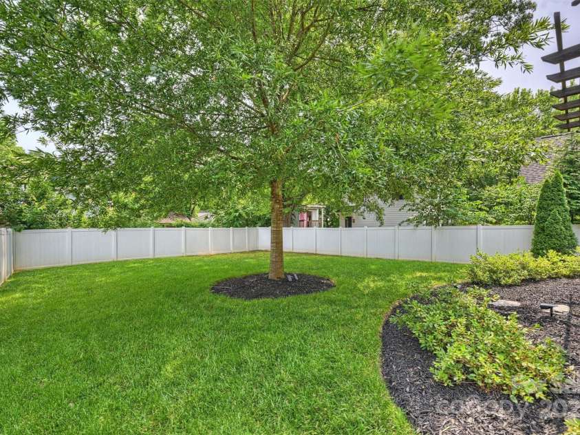 2844 Georgia Avenue, Charlotte, NC 28205.  MLS# CAR4262632, YatesRealty ID 18883. 