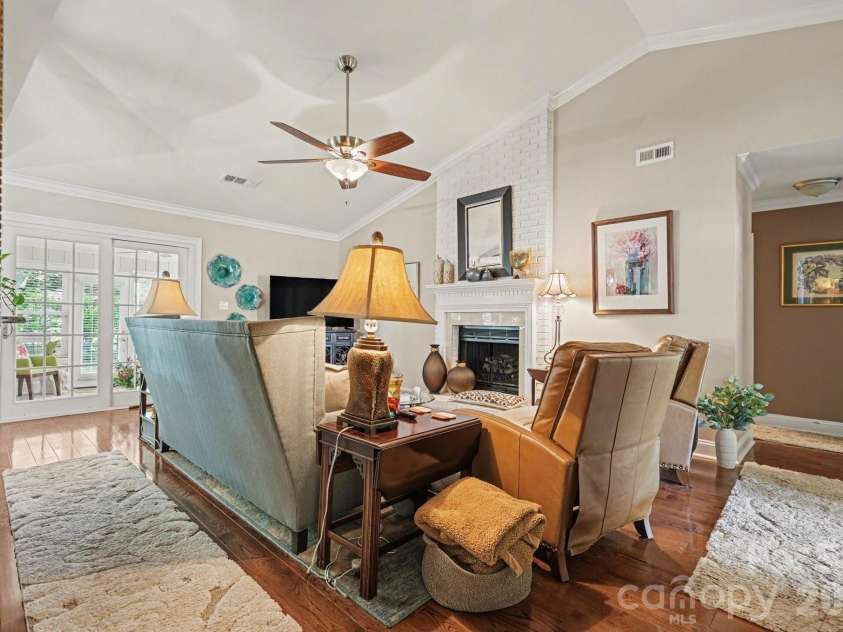 12201 Windus Court, Charlotte, NC 28273.  MLS# CAR4370686, YatesRealty ID 18884. 