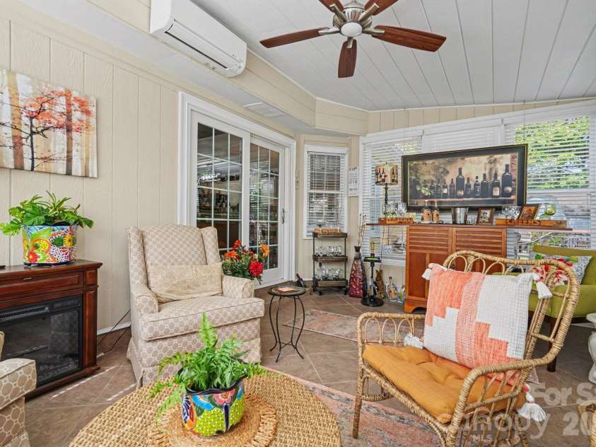 12201 Windus Court, Charlotte, NC 28273.  MLS# CAR4370686, YatesRealty ID 18884. 