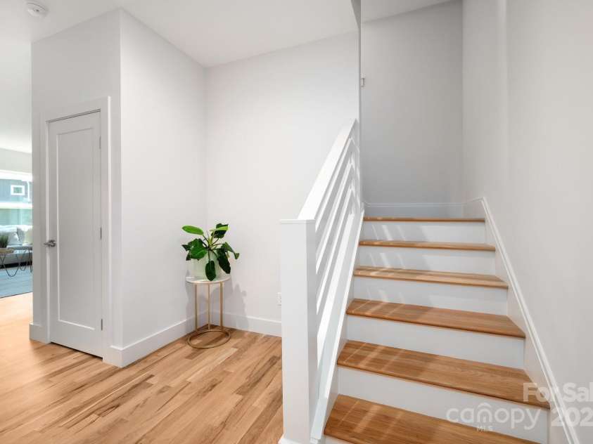 9 Orrinel Way, Asheville, NC 28806.  MLS# CAR4257922, YatesRealty ID 18885. Sitting/Desk/Entertainment Nook at Basement Landing