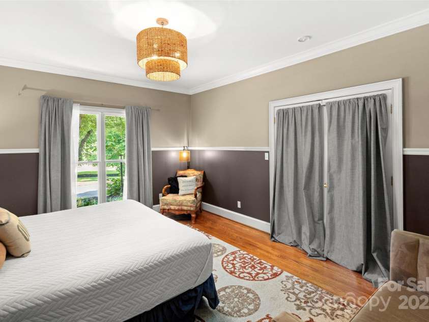 118 Holcombe Cove Road, Candler, NC 28715.  MLS# CAR4267298, YatesRealty ID 18886. 
