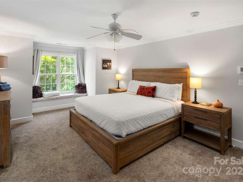 118 Holcombe Cove Road, Candler, NC 28715.  MLS# CAR4267298, YatesRealty ID 18886. 