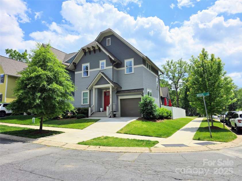 5210 Kelly Street, Charlotte, NC 28205.  MLS# CAR4293094, YatesRealty ID 18887. 