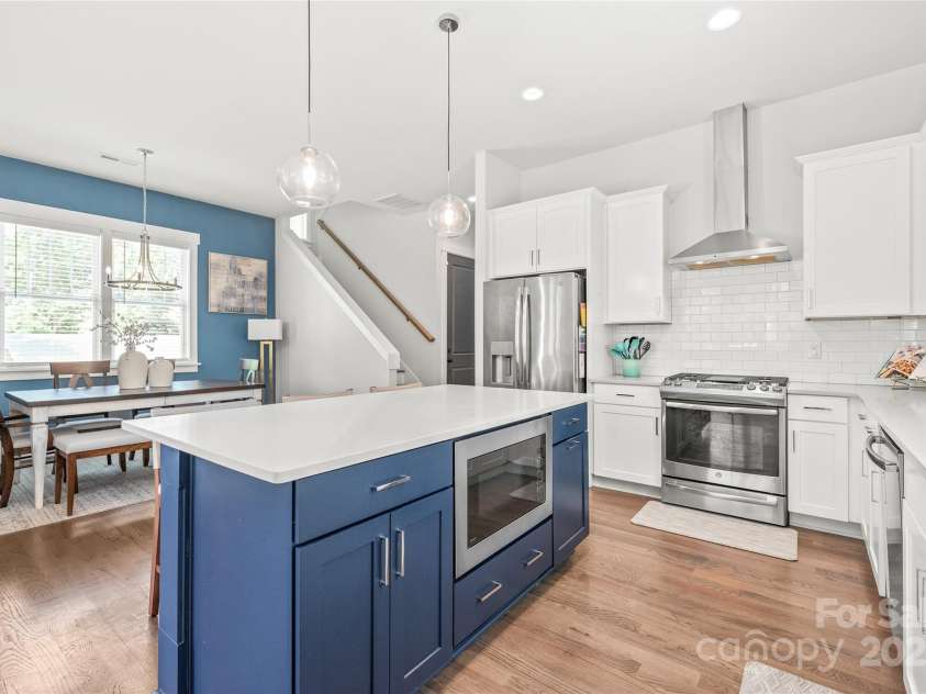 5210 Kelly Street, Charlotte, NC 28205.  MLS# CAR4293094, YatesRealty ID 18887. 