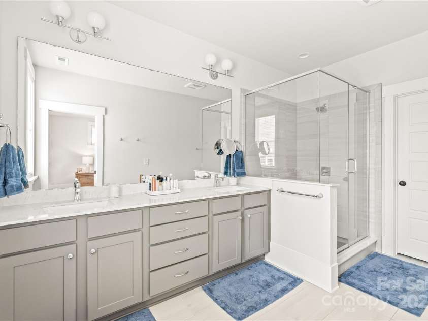 5210 Kelly Street, Charlotte, NC 28205.  MLS# CAR4293094, YatesRealty ID 18887. 