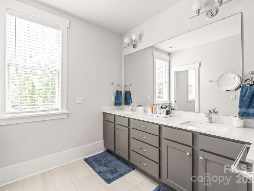 5210 Kelly Street, Charlotte, NC 28205.  MLS# CAR4293094, YatesRealty ID 18887. 