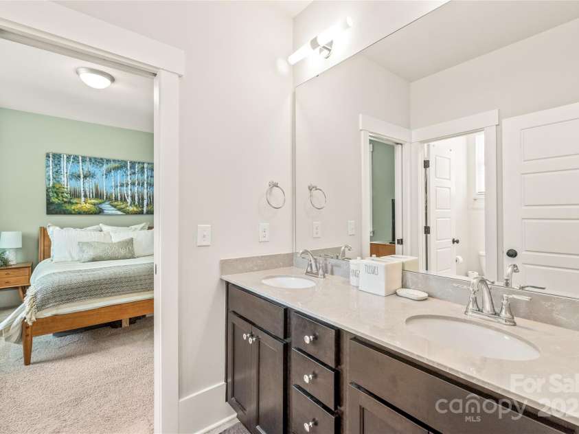 5210 Kelly Street, Charlotte, NC 28205.  MLS# CAR4293094, YatesRealty ID 18887. 
