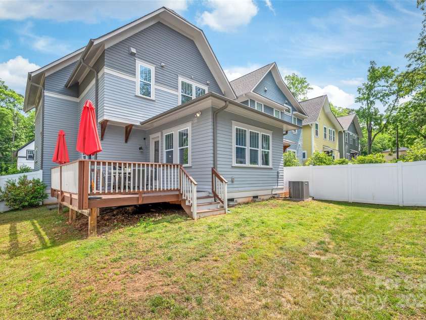 5210 Kelly Street, Charlotte, NC 28205.  MLS# CAR4293094, YatesRealty ID 18887. 