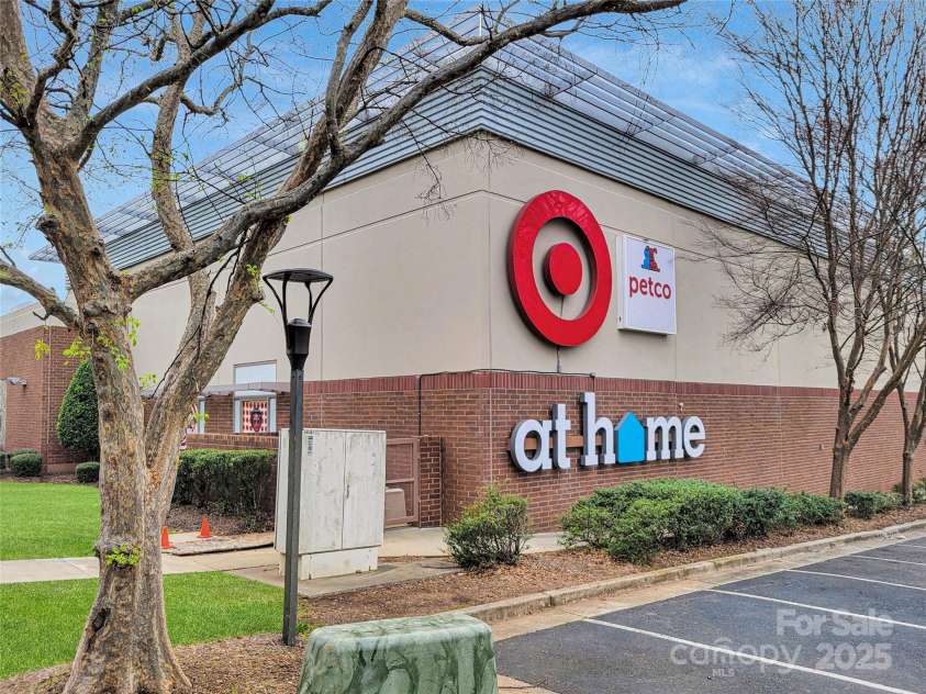 5210 Kelly Street, Charlotte, NC 28205.  MLS# CAR4293094, YatesRealty ID 18887. 