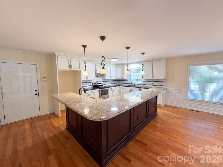 134 Springway Drive, Kannapolis, NC 28081.  MLS# CAR4378292, YatesRealty ID 18888. 